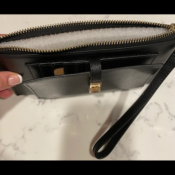 M W wallet/wristlet NWOT - Picture 12 of 14